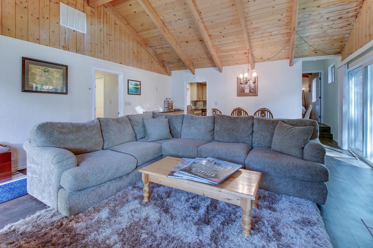 Big Bear Retreat Villa บิ๊กแบร์เลค ภายนอก รูปภาพ